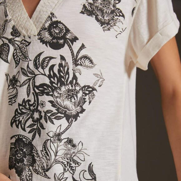 Black&Cream Colored, V-Neck Short-Sleeve Top- Pre Loved Anthroplogie - Picture 7 of 12